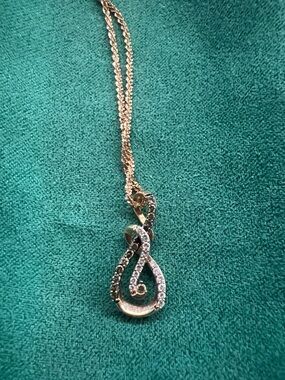 Le Vian Chocolate and White Diamond with adjustable rose gold chain!!!